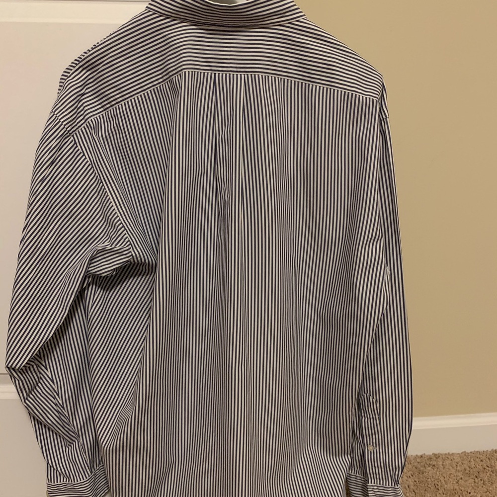 Men’s Polo Button Down size Medium